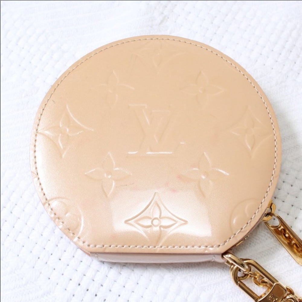 Louis Vuitton Vernis Port Monnaie Round Coin Case - Picture 9 of 12